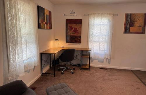 Cozy 3 4 BR Home Ideal for Family - Foto 31