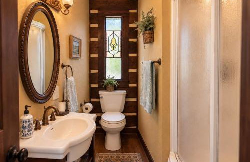 RUSTIC BLUEBONNET CABIN With VIEW BY HIDDEN FALL PARK - Photo 8