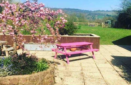 5-Bed Home - Sleeps 12 Pool Garden & Play Area - Foto 12