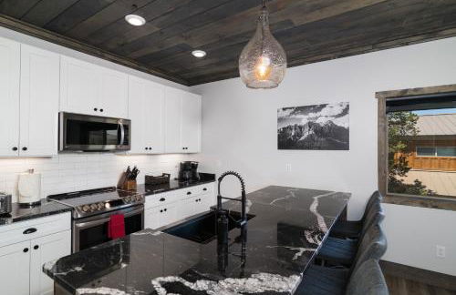 Overlook Cabin. Romantic Views Fire Pit/Hot Tub & Zion Adventure - Foto 7