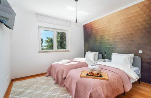 Host Wise - Deluxe Spacious House with Terrace & Jacuzzi - Foto 18