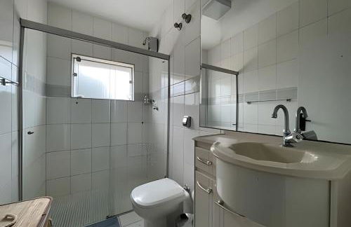 Casa Espaçosa e Tranquila - Granja Viana - Foto 13