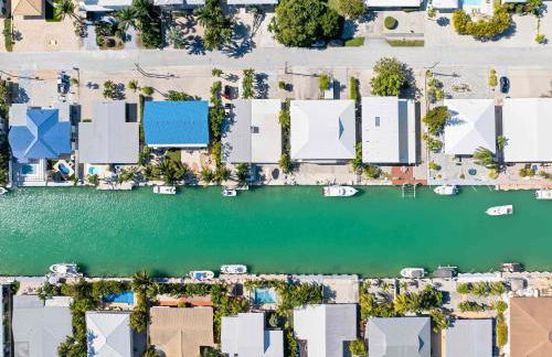 Seabreeze Cove Waterfront Gem 38 Foot Dock Cabana Club - Foto 45