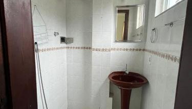 Apartamento amplo, 180m da praia - Foto 3