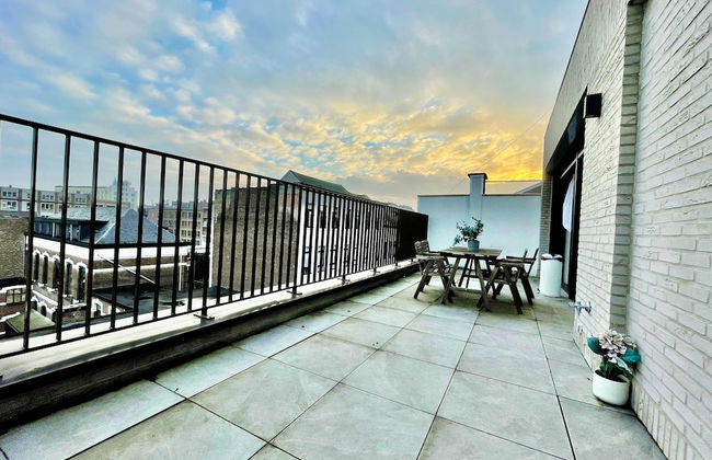 Modern 2BR Penthouse Near Diamond District by Oneluxstay - Foto 67