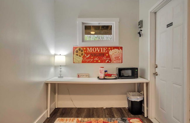 Bear Creek Bliss by Avantstay Sleeps 16 + Game Room, Deck, Fire Pit! - Foto 34