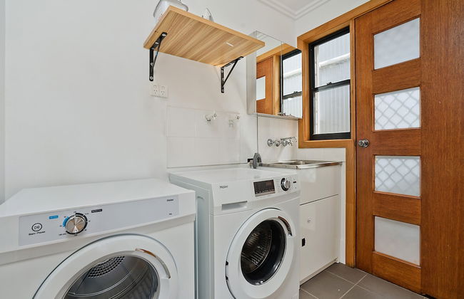 Newcastle Short Stay Apartments - Glebe Road Adamstown - Photo 12