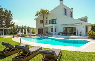 Gregorys Private Luxury Villa with Heated Pool & Gardens - Foto 8