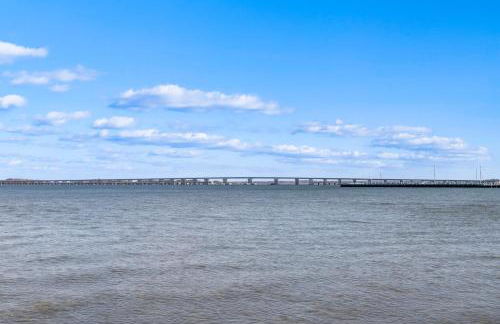 Waterfront Gem Less Than 1 Mi to Dtwn Cambridge! - Photo 3