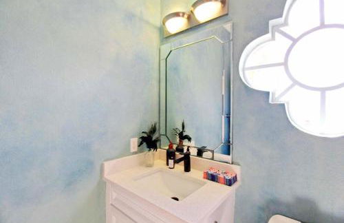 2BR Condo On Venice Island - Minutes To Beaches - Foto 25