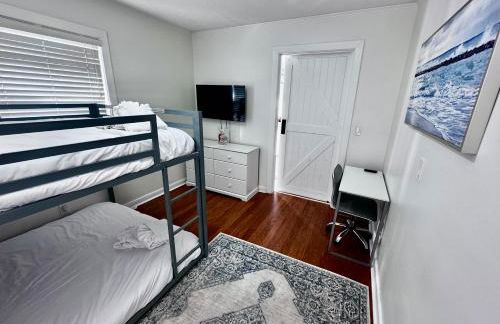 Pack your bags and leave tonight! - Foto 18