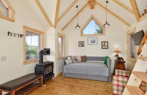 A Woodland Cottage-Fireweed Meadow Vacation Rental - Foto 2