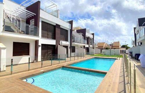 Un Retiro Encantador en Lo Pagán de San Pedro - Foto 26