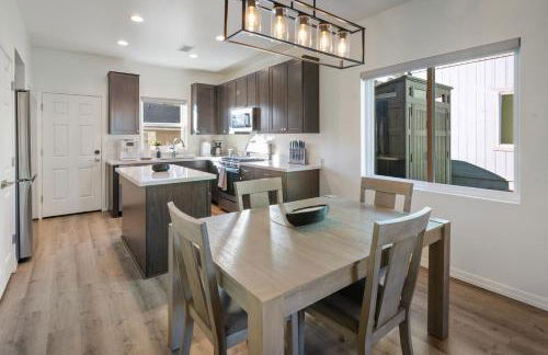 FLG Retreat - Modern Home with Mountain Views - Foto 7