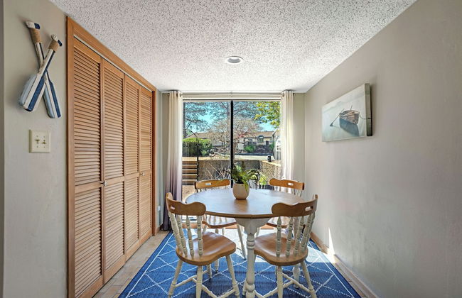 Lake Getaway - Photo 7