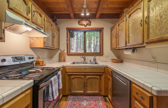 Tahoe Donner Cabin in the Woods by Sierra Getaways - Photo 11