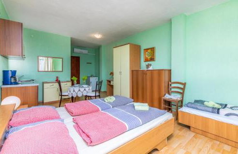 Stunning Apartment In Stara Baska - Foto 15