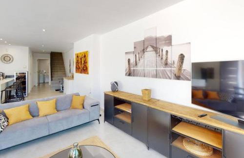 Preciosa casa Roses con piscina cerca playa AV 90 - Foto 8