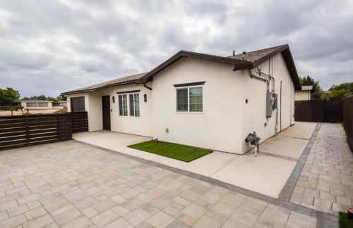 Escondido Front Unit 3-BR by SD STAY - Foto 4