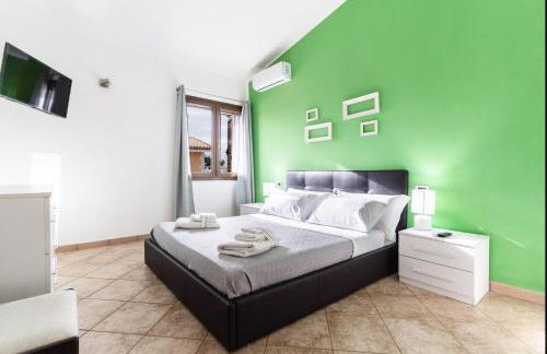 Deep Blue Sea - Photo 38