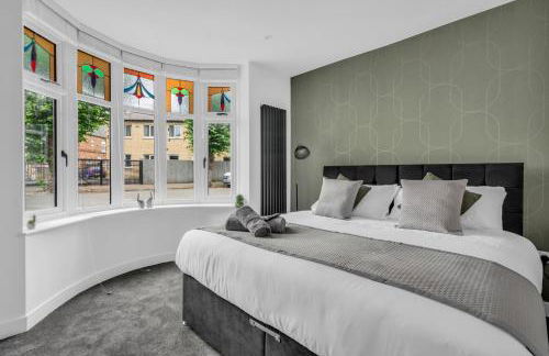 Stanley Park House Peterborough - 3 bed, 3 bathroom, parking, garden - Foto 21