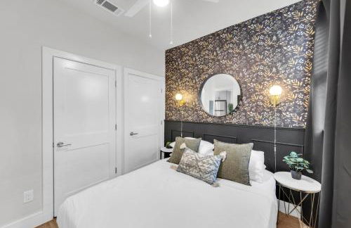 RG 1-2 DT Dallas l FIFA WORLD CUP READY l 5 Min from Love Field - Foto 9