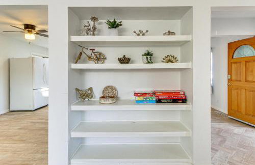 Cozy Home with Grill and Games in Albuquerque! - Photo 6