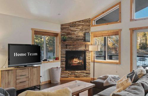 Mountain Retreat - Sleeps 7 - Canoe - Fireplace - Foto 3