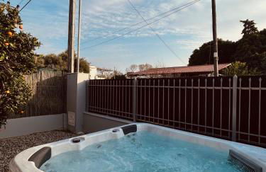 Zouf House Luxury Stay with Jacuzzi - Photo 20