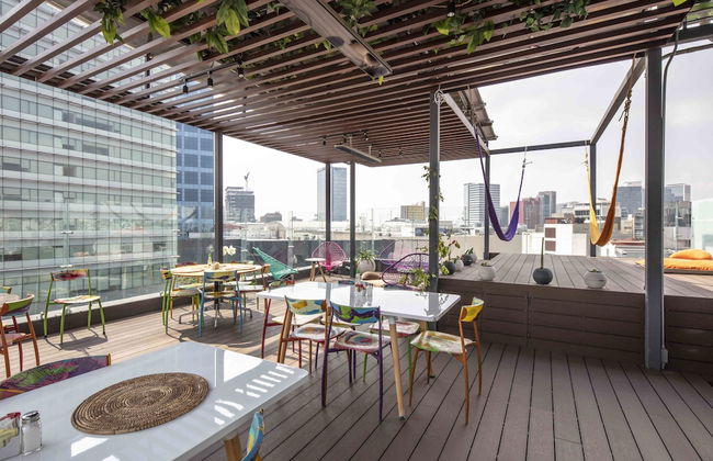 FlowSuites WTC - Foto 1