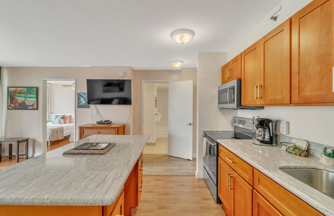 Standard Waikiki Banyan Condo with Mountain View by Koko Resort Vacation Rentals - Foto 15