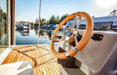 Awesome Ship In Hennigsdorf - Foto 3