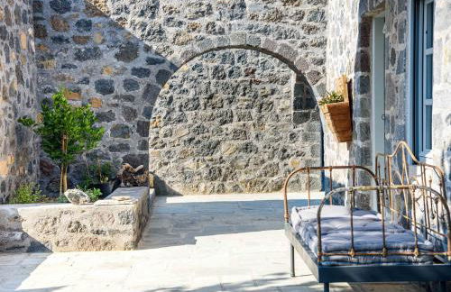 Pavlaina Complex of Traditional Residences in Nisyros. Enjoy the garden and the Sea View - Foto 18