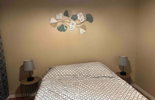 Lakefront Villa with private heated pool - Foto 25