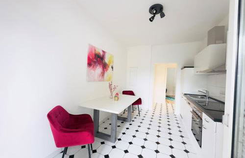 Möbliert-nahe STARLIGHT EXPRESS in Bochum -WLAN-Netflix-Loggia oder Terrasse - Foto 35