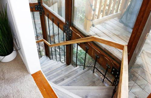 Modern 2 BR 2BA Biz Friendly Duplex with Fast Wi-Fi and Workspaces - Foto 9