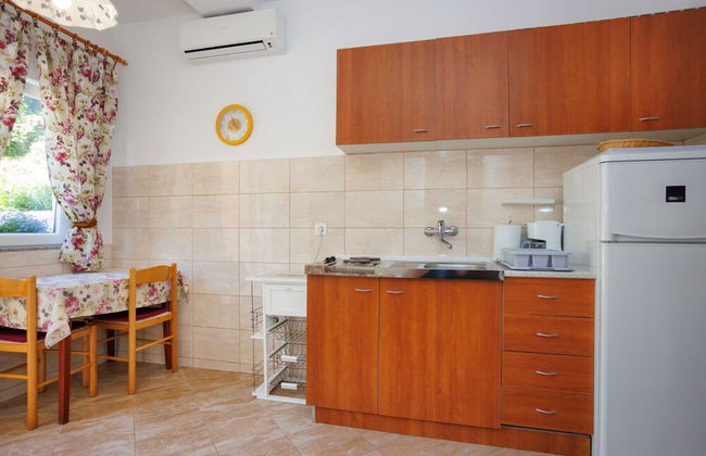 Beachfront Cozy Krk Apartment With Balcony - Foto 6