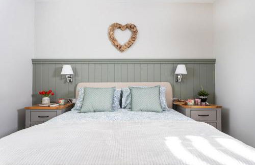 Sandmartin Lodge a lakeshore haven at Pine Lake Resort - Foto 42