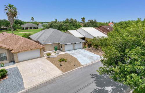 Bright Pharr Getaway Spacious Family Home w Garage and WiFi - Foto 25