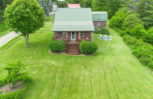 Pet Friendly NC Cabin with Views & Hot Tub - Foto 31