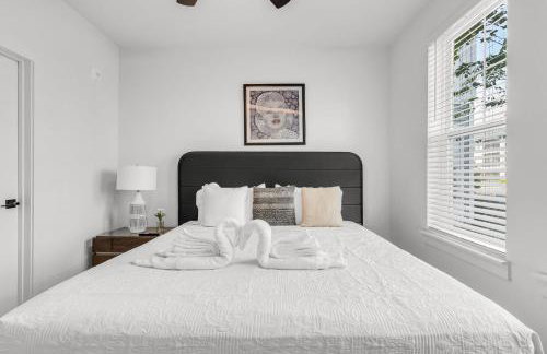 Peaceful 2BR by the Bay Pool and Coastal Vibes - Foto 17