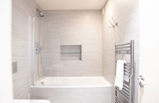 City View Three-bed Premier Apartment London - Foto 11