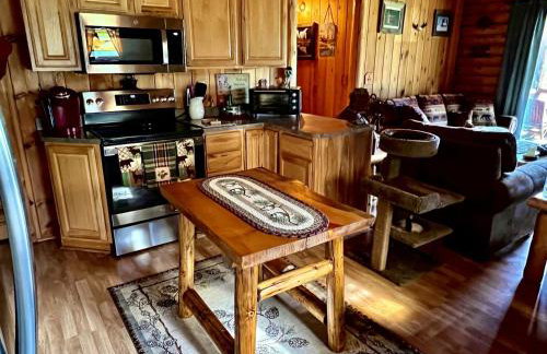 Romantic Nature Escape: Beautiful Log Cabin with Amazing Views and Hiking Trails Nearby in the White Mountains, New Hampshire - Foto 15