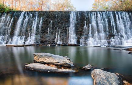 Modern Luxe Family & Groups Friendly Bungalow with Patio & Workspace - Foto 46