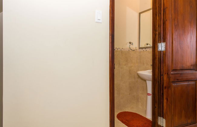 Kinsgton Modern Duplex Apartment with Pool - Foto 30