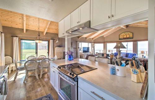 Spectacular Ocean View Retreat w/ Private Beach - Foto 27