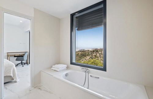 Villas Pinares - Sea,City,Mountain Views, Gym SaltPool BBQ - Beach 2km, City 5km - Foto 17