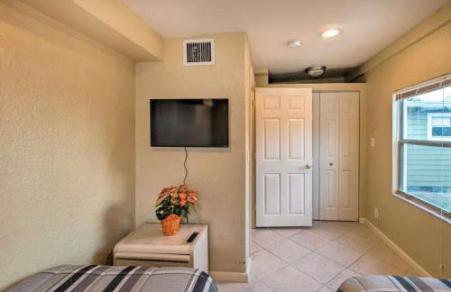 Sleeps 12 - House Guest Apt - Plenty of parking - Foto 20