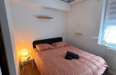 La terrasse abritée et son spa - Photo 8