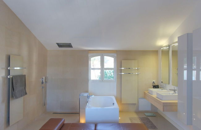 Spacious Holiday Home With hot tub - Foto 12